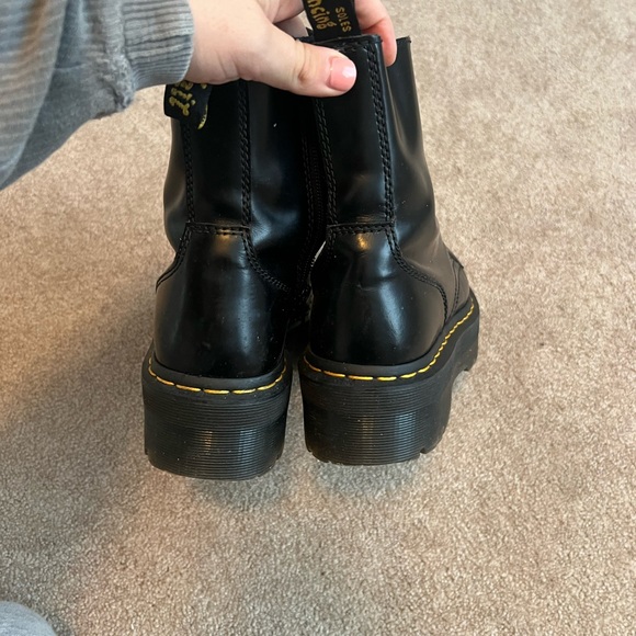 Dr.Marten’s women’s size 7 platform boots - Picture 3 of 6